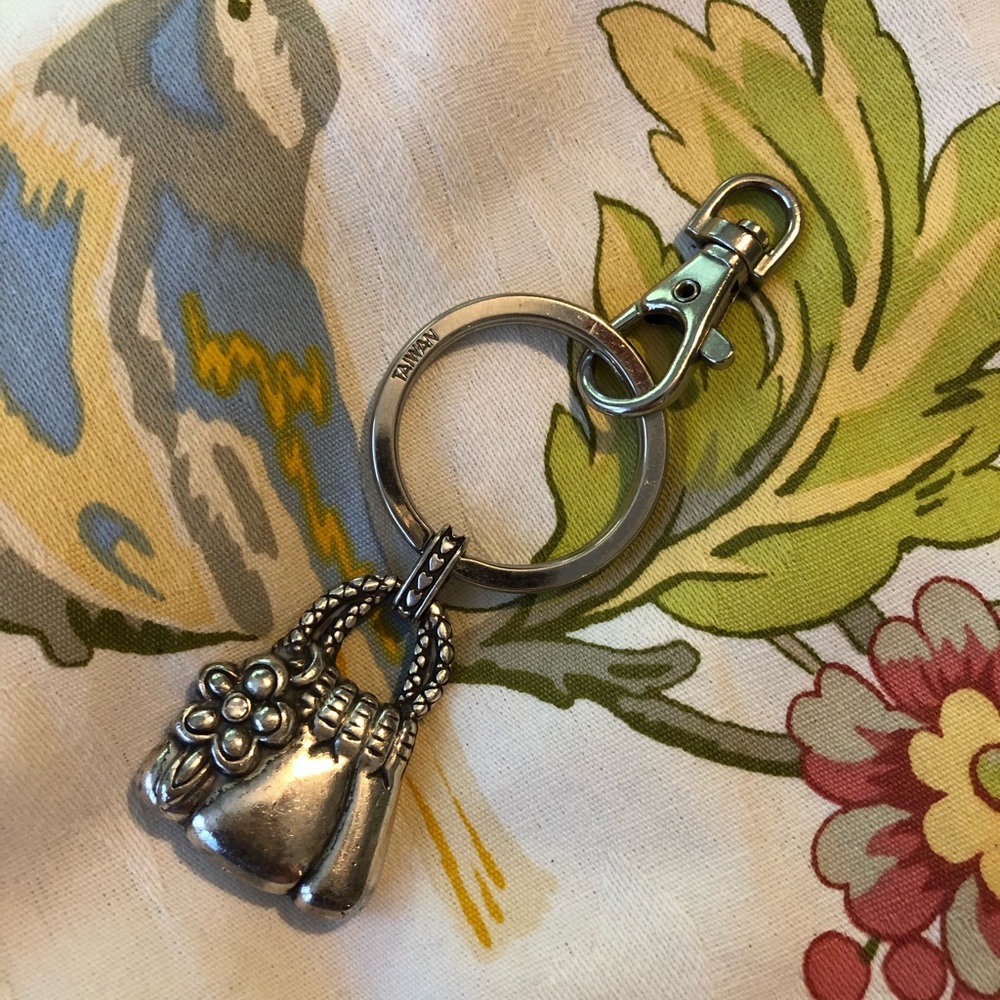 Brighton keychain, GUC